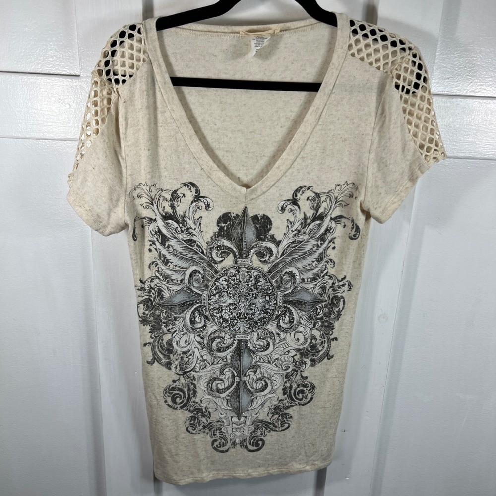 Angels & Diamonds Womens Graphic Rhinestone Crochet V-Neck Top Oatmeal M